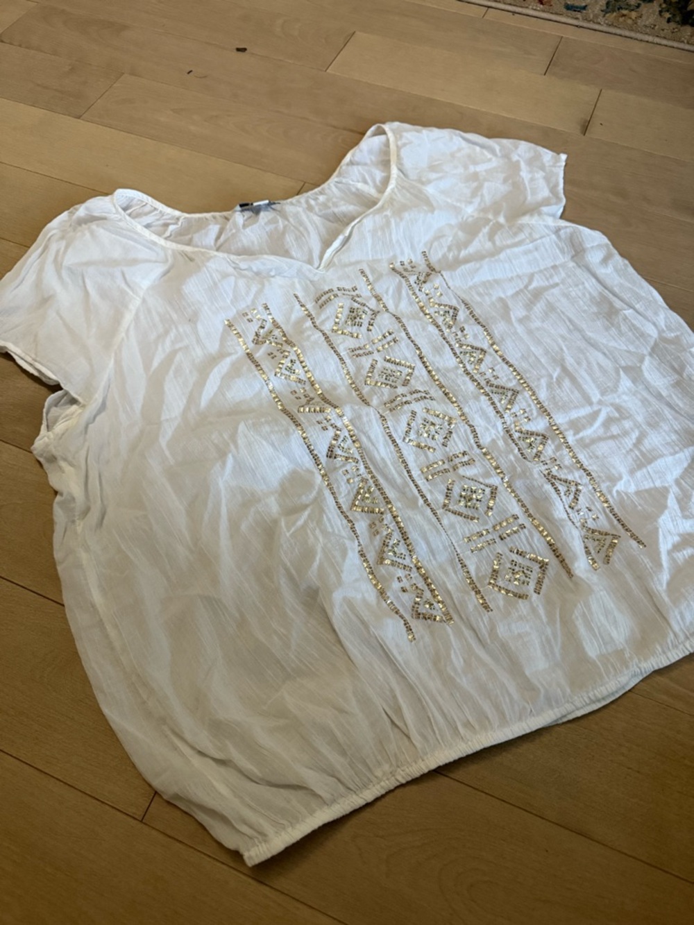 Old Navy White Short-Sleeve Sequin Scoop-Neck Blouse
